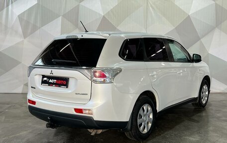Mitsubishi Outlander III рестайлинг 3, 2014 год, 1 350 000 рублей, 6 фотография