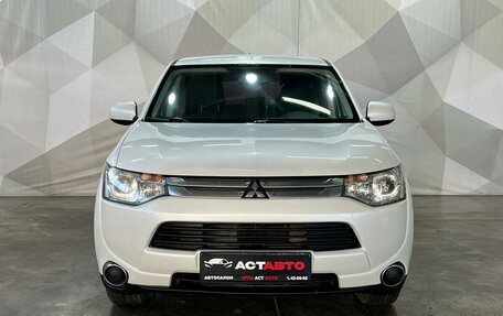 Mitsubishi Outlander III рестайлинг 3, 2014 год, 1 350 000 рублей, 2 фотография