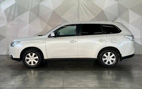 Mitsubishi Outlander III рестайлинг 3, 2014 год, 1 350 000 рублей, 8 фотография