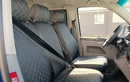 Volkswagen Caravelle T5, 2007 год, 1 325 000 рублей, 8 фотография