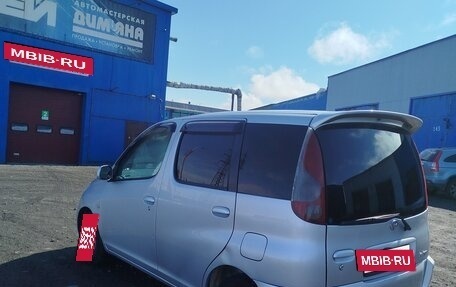 Toyota FunCargo, 2000 год, 555 000 рублей, 5 фотография