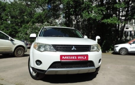 Mitsubishi Outlander III рестайлинг 3, 2006 год, 1 200 000 рублей, 1 фотография