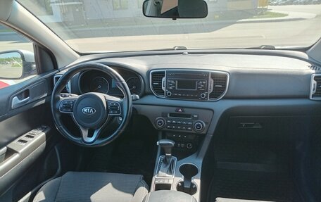 KIA Sportage IV рестайлинг, 2018 год, 2 150 000 рублей, 4 фотография