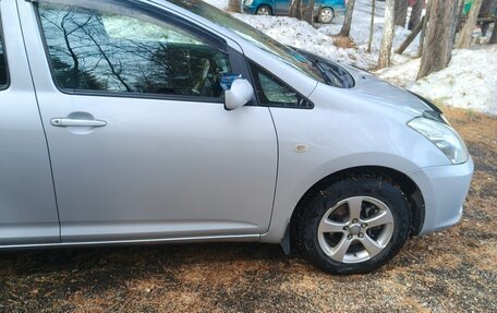 Toyota Wish II, 2004 год, 720 000 рублей, 3 фотография
