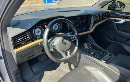 Volkswagen Touareg III, 2018 год, 3 450 000 рублей, 23 фотография