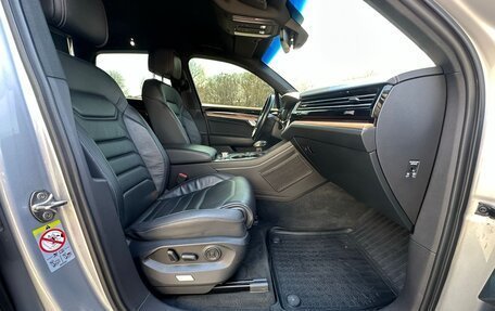 Volkswagen Touareg III, 2018 год, 3 450 000 рублей, 26 фотография