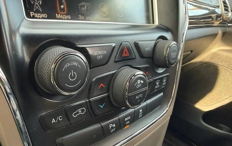 Jeep Grand Cherokee, 2014 год, 2 500 000 рублей, 10 фотография