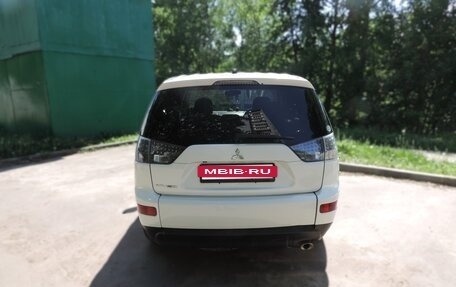 Mitsubishi Outlander III рестайлинг 3, 2006 год, 1 200 000 рублей, 6 фотография