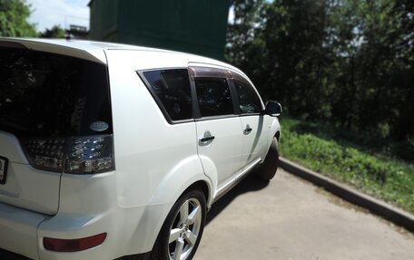 Mitsubishi Outlander III рестайлинг 3, 2006 год, 1 200 000 рублей, 7 фотография