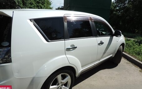 Mitsubishi Outlander III рестайлинг 3, 2006 год, 1 200 000 рублей, 8 фотография