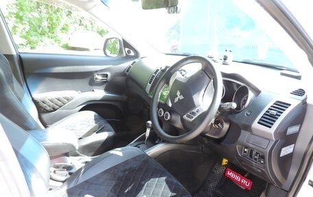 Mitsubishi Outlander III рестайлинг 3, 2006 год, 1 200 000 рублей, 9 фотография