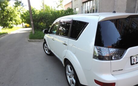 Mitsubishi Outlander III рестайлинг 3, 2006 год, 1 200 000 рублей, 22 фотография