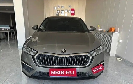 Skoda Octavia IV, 2022 год, 1 950 000 рублей, 1 фотография