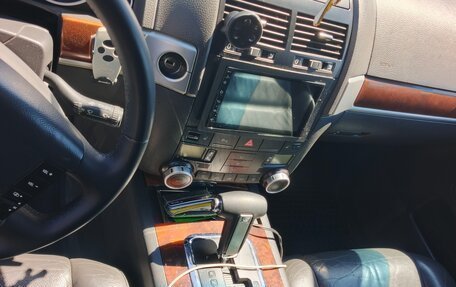 Volkswagen Touareg III, 2007 год, 1 000 000 рублей, 11 фотография