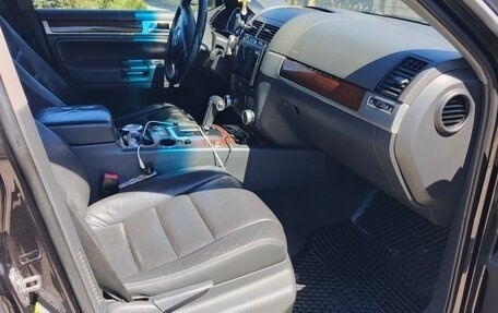 Volkswagen Touareg III, 2007 год, 1 000 000 рублей, 10 фотография