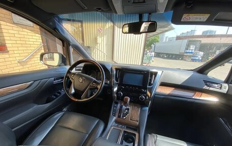 Toyota Alphard III, 2016 год, 4 200 000 рублей, 8 фотография