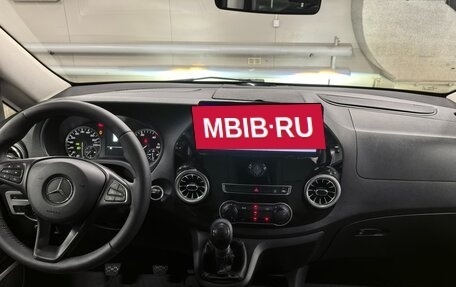 Mercedes-Benz Vito, 2019 год, 3 990 000 рублей, 16 фотография