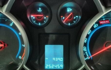 Chevrolet Cruze II, 2012 год, 699 000 рублей, 9 фотография