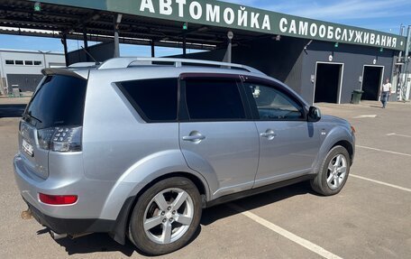 Mitsubishi Outlander III рестайлинг 3, 2008 год, 990 000 рублей, 5 фотография
