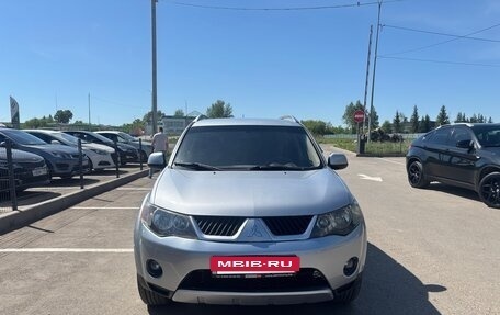 Mitsubishi Outlander III рестайлинг 3, 2008 год, 990 000 рублей, 4 фотография