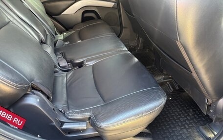 Mitsubishi Outlander III рестайлинг 3, 2008 год, 990 000 рублей, 9 фотография