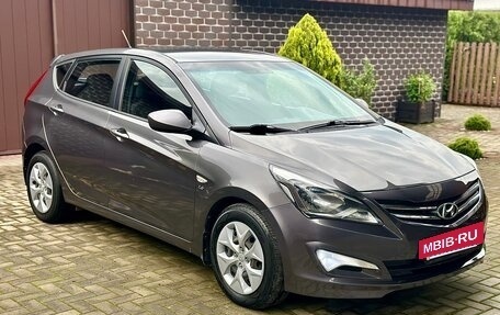 Hyundai Solaris II рестайлинг, 2015 год, 1 115 000 рублей, 3 фотография