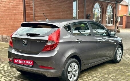 Hyundai Solaris II рестайлинг, 2015 год, 1 115 000 рублей, 5 фотография