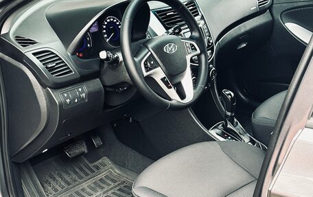 Hyundai Solaris II рестайлинг, 2015 год, 1 115 000 рублей, 10 фотография