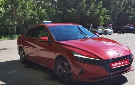 Hyundai Elantra, 2021 год, 1 850 000 рублей, 11 фотография