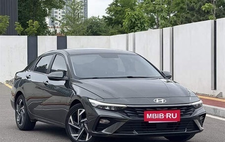 Hyundai Elantra, 2023 год, 1 230 000 рублей, 3 фотография