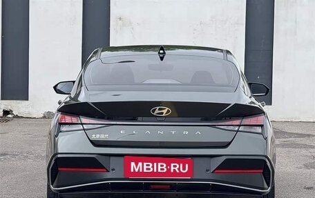 Hyundai Elantra, 2023 год, 1 230 000 рублей, 6 фотография