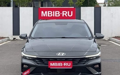 Hyundai Elantra, 2023 год, 1 230 000 рублей, 2 фотография