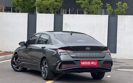 Hyundai Elantra, 2023 год, 1 230 000 рублей, 5 фотография