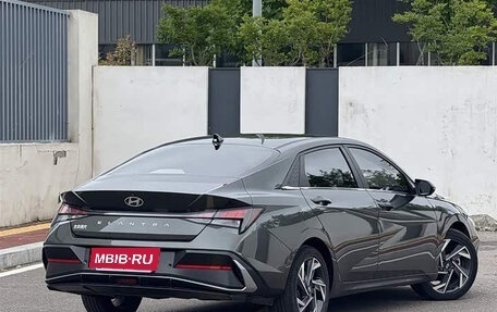 Hyundai Elantra, 2023 год, 1 230 000 рублей, 4 фотография