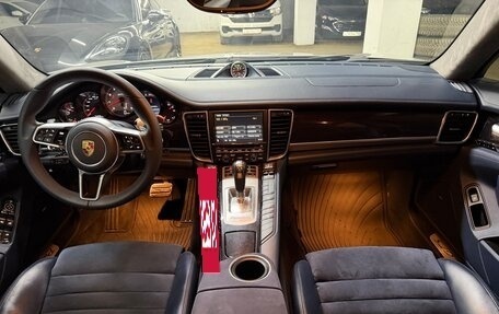 Porsche Panamera II рестайлинг, 2012 год, 3 800 000 рублей, 31 фотография