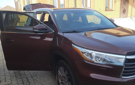 Toyota Highlander III, 2014 год, 2 990 000 рублей, 5 фотография