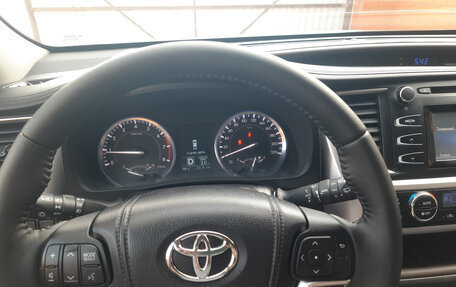 Toyota Highlander III, 2014 год, 2 990 000 рублей, 8 фотография