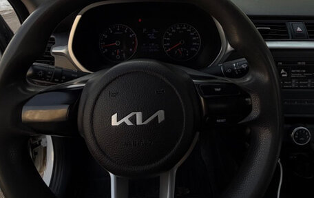 KIA Rio IV, 2022 год, 1 000 000 рублей, 5 фотография