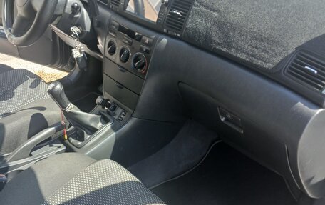 Toyota Corolla, 2005 год, 620 000 рублей, 2 фотография
