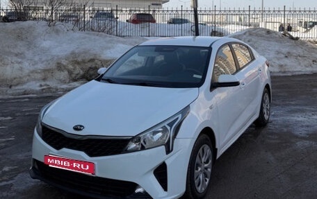 KIA Rio IV, 2022 год, 1 000 000 рублей, 6 фотография