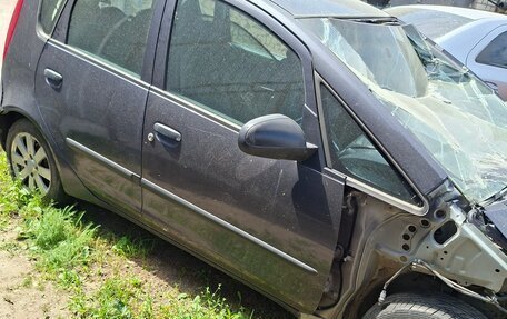 Mitsubishi Colt VI рестайлинг, 2006 год, 100 000 рублей, 3 фотография
