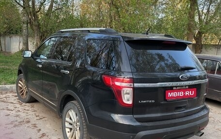 Ford Explorer VI, 2013 год, 1 300 000 рублей, 3 фотография