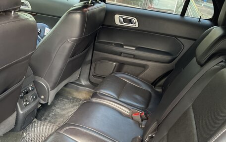 Ford Explorer VI, 2013 год, 1 300 000 рублей, 14 фотография