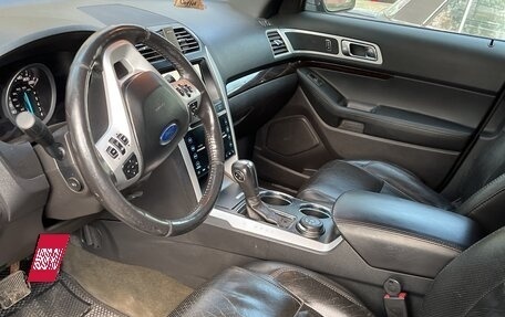 Ford Explorer VI, 2013 год, 1 300 000 рублей, 11 фотография