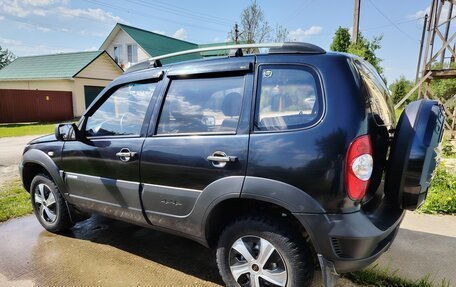 Chevrolet Niva I рестайлинг, 2011 год, 495 000 рублей, 8 фотография