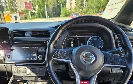 Nissan Leaf II, 2017 год, 1 590 000 рублей, 5 фотография