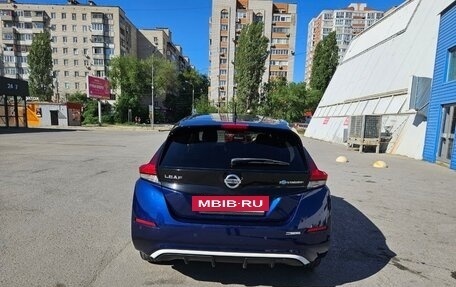 Nissan Leaf II, 2017 год, 1 590 000 рублей, 3 фотография
