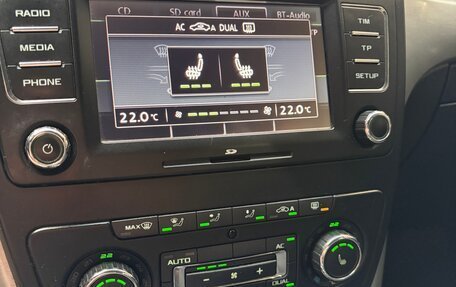 Skoda Yeti I рестайлинг, 2010 год, 695 000 рублей, 21 фотография