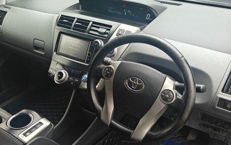 Toyota Prius Alpha I (ZVW40/41), 2014 год, 1 350 000 рублей, 14 фотография