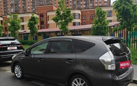 Toyota Prius Alpha I (ZVW40/41), 2014 год, 1 350 000 рублей, 12 фотография